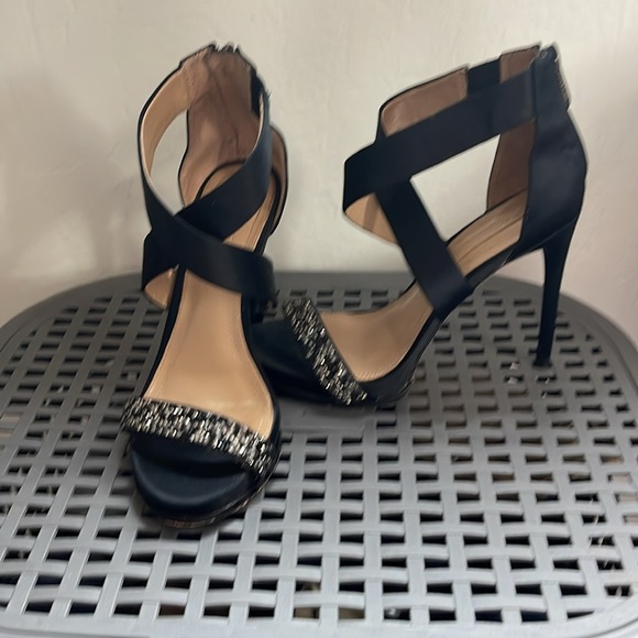 BCBG MAXAZRIA Elyse Satin heels - Picture 3 of 10